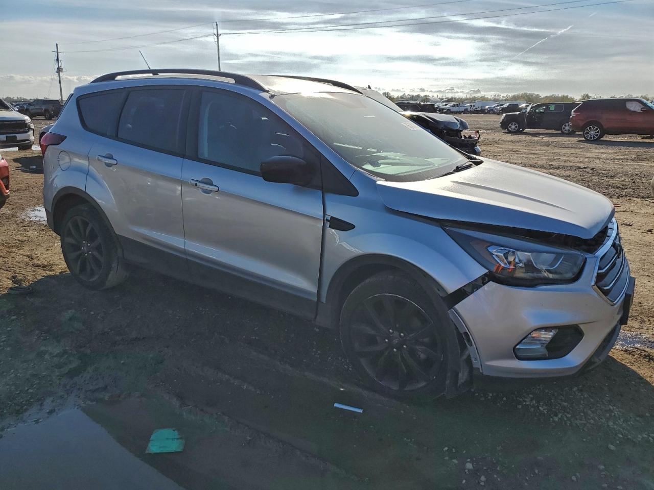 2019 FORD ESCAPE SE photo 4