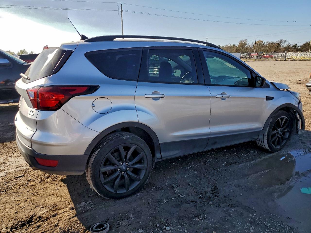 2019 FORD ESCAPE SE photo 3