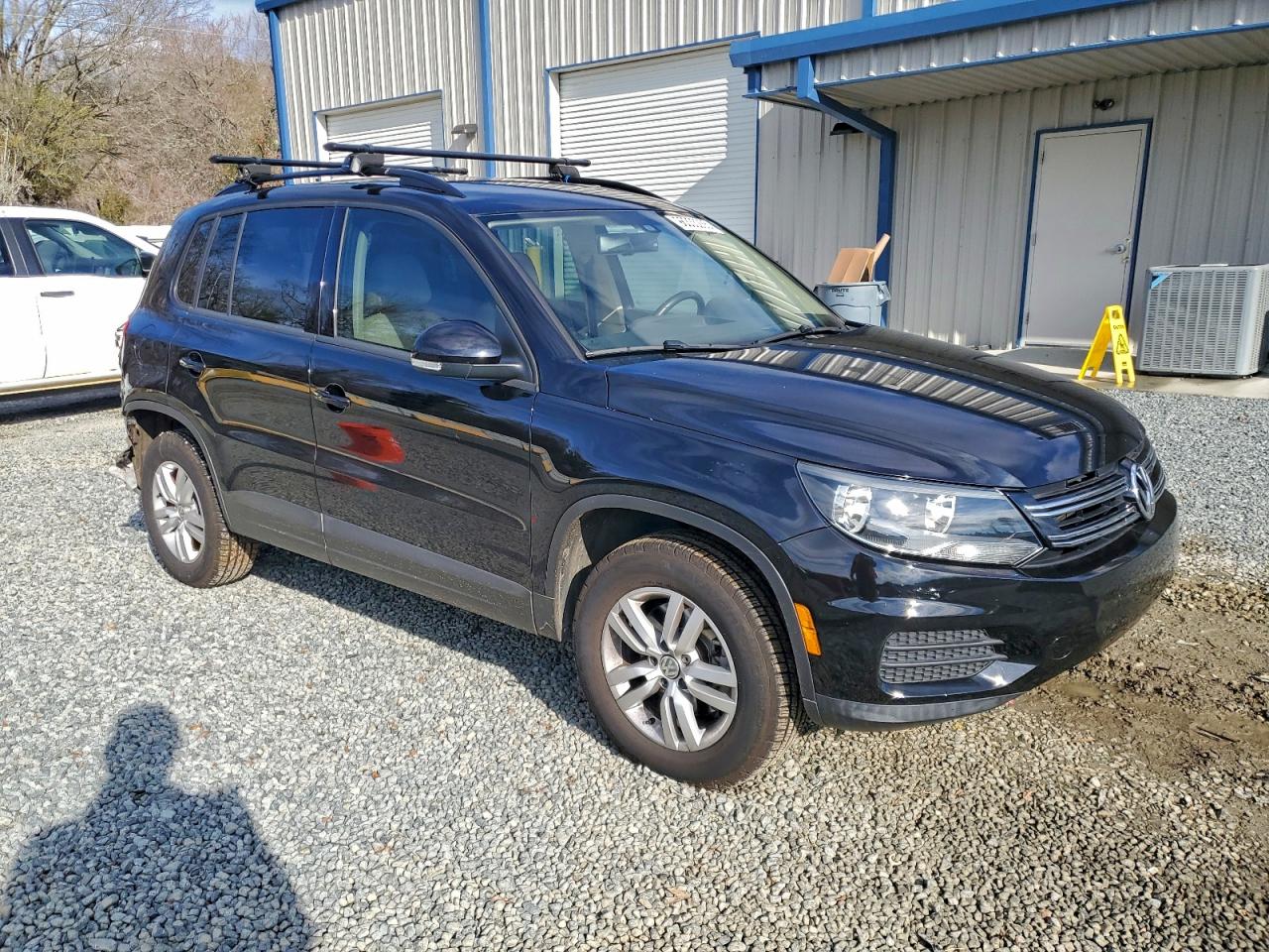2016 VOLKSWAGEN TIGUAN S photo 7