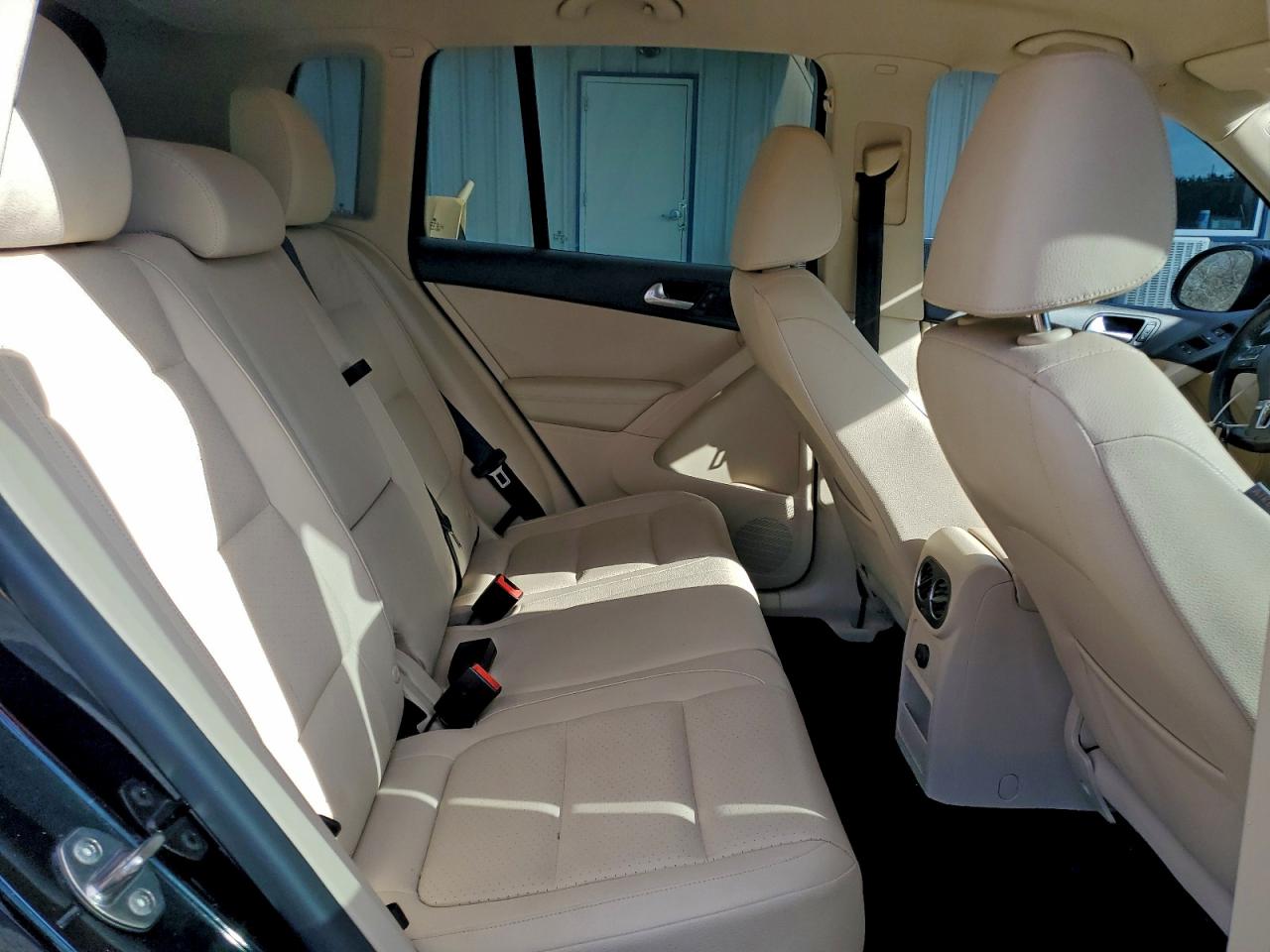 2016 VOLKSWAGEN TIGUAN S photo 21
