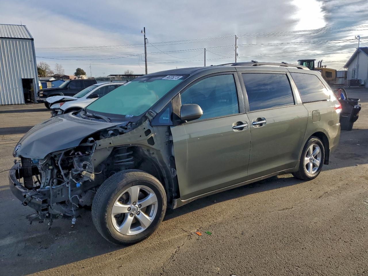 2013 TOYOTA SIENNA