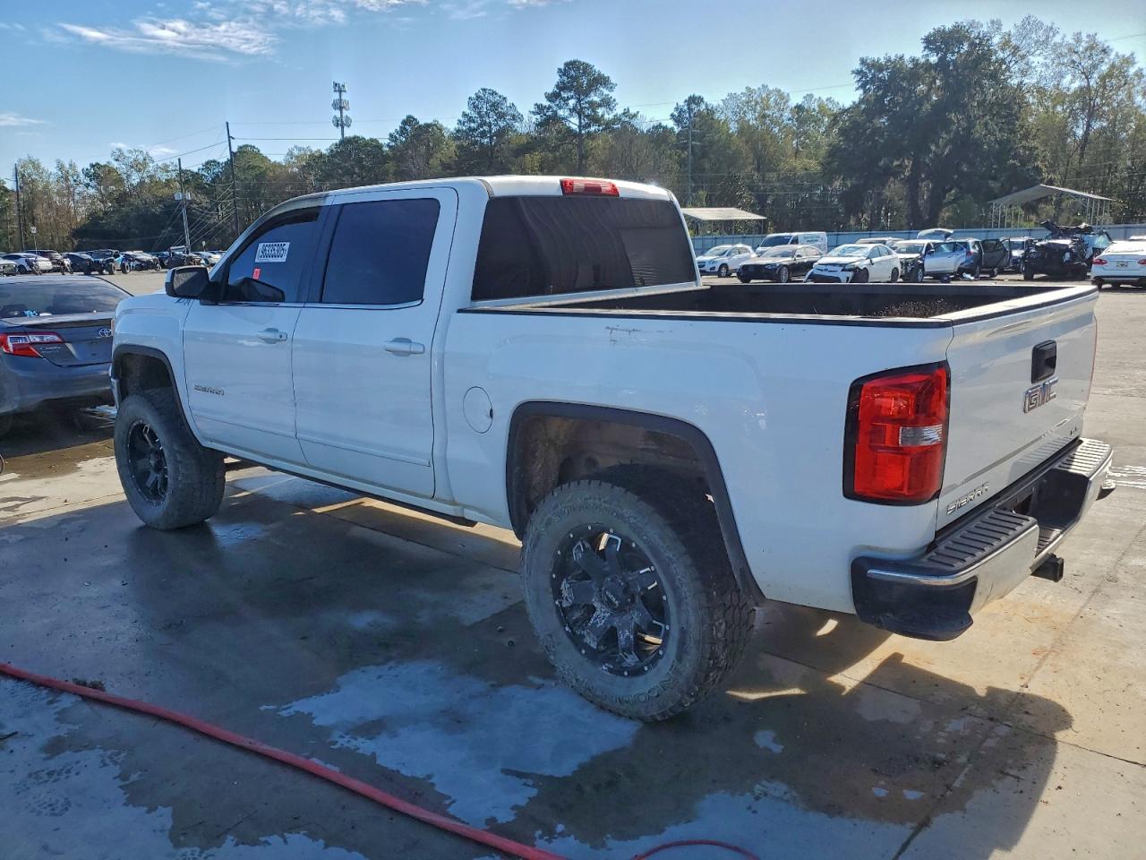 2015 GMC SIERRA K1500 SLE photo 2