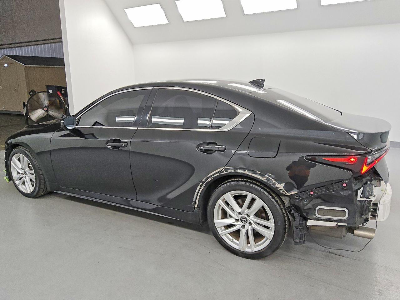 2022 LEXUS IS 300 photo 2
