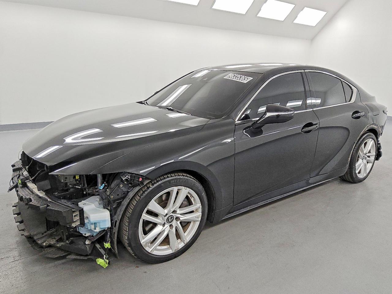 2022 LEXUS IS