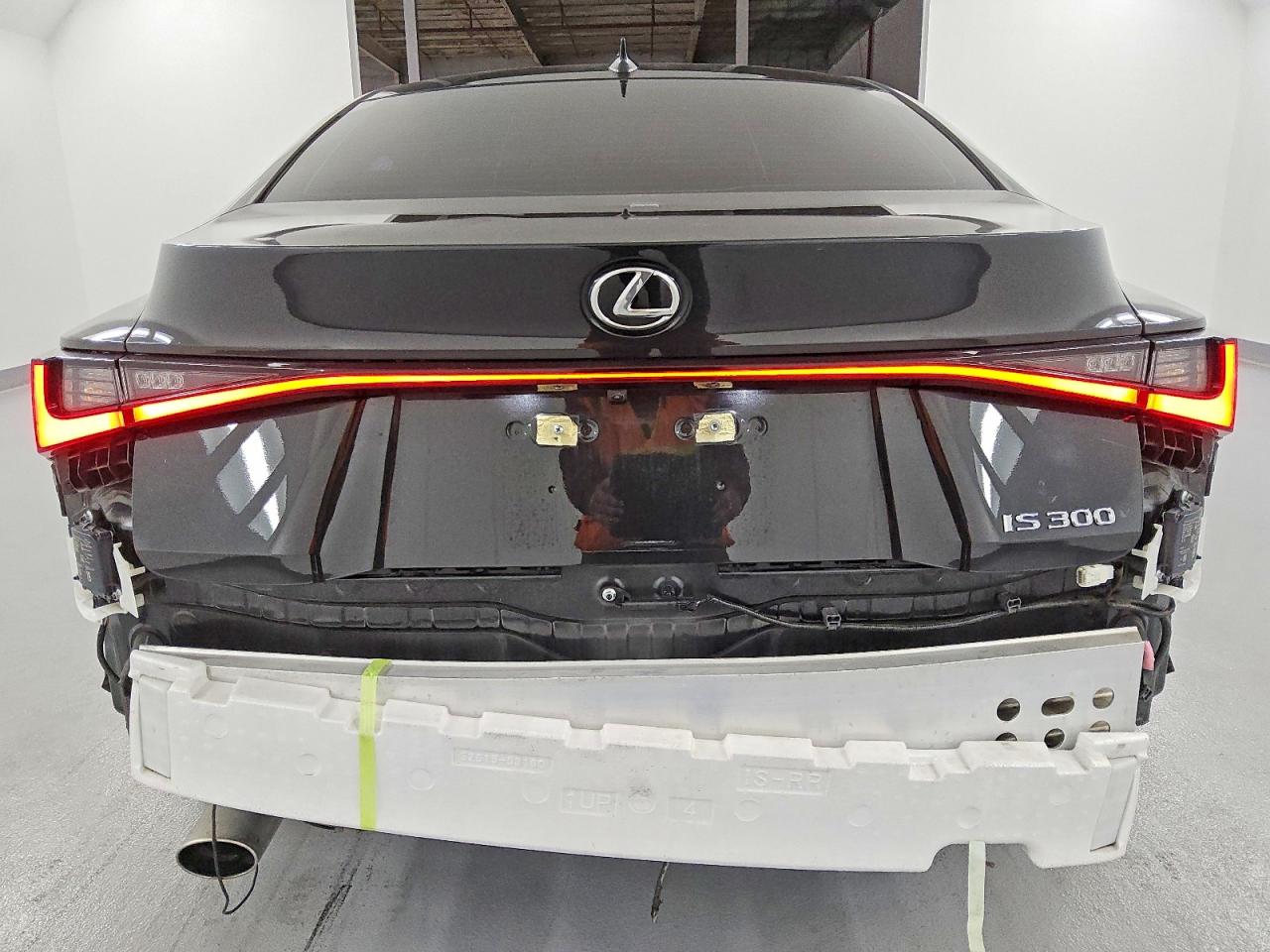 2022 LEXUS IS 300 photo 6