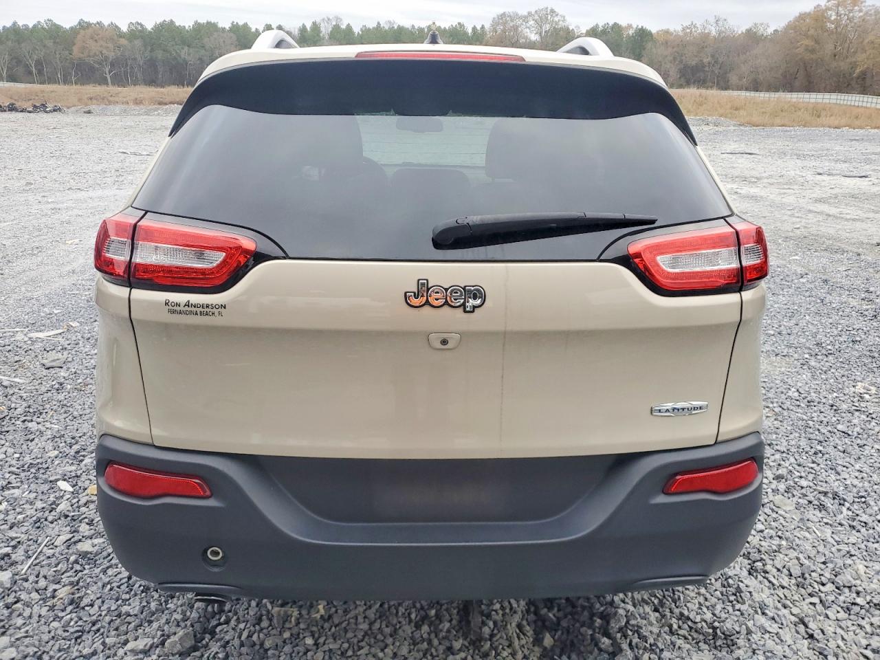 2015 JEEP CHEROKEE LATITUDE photo 6