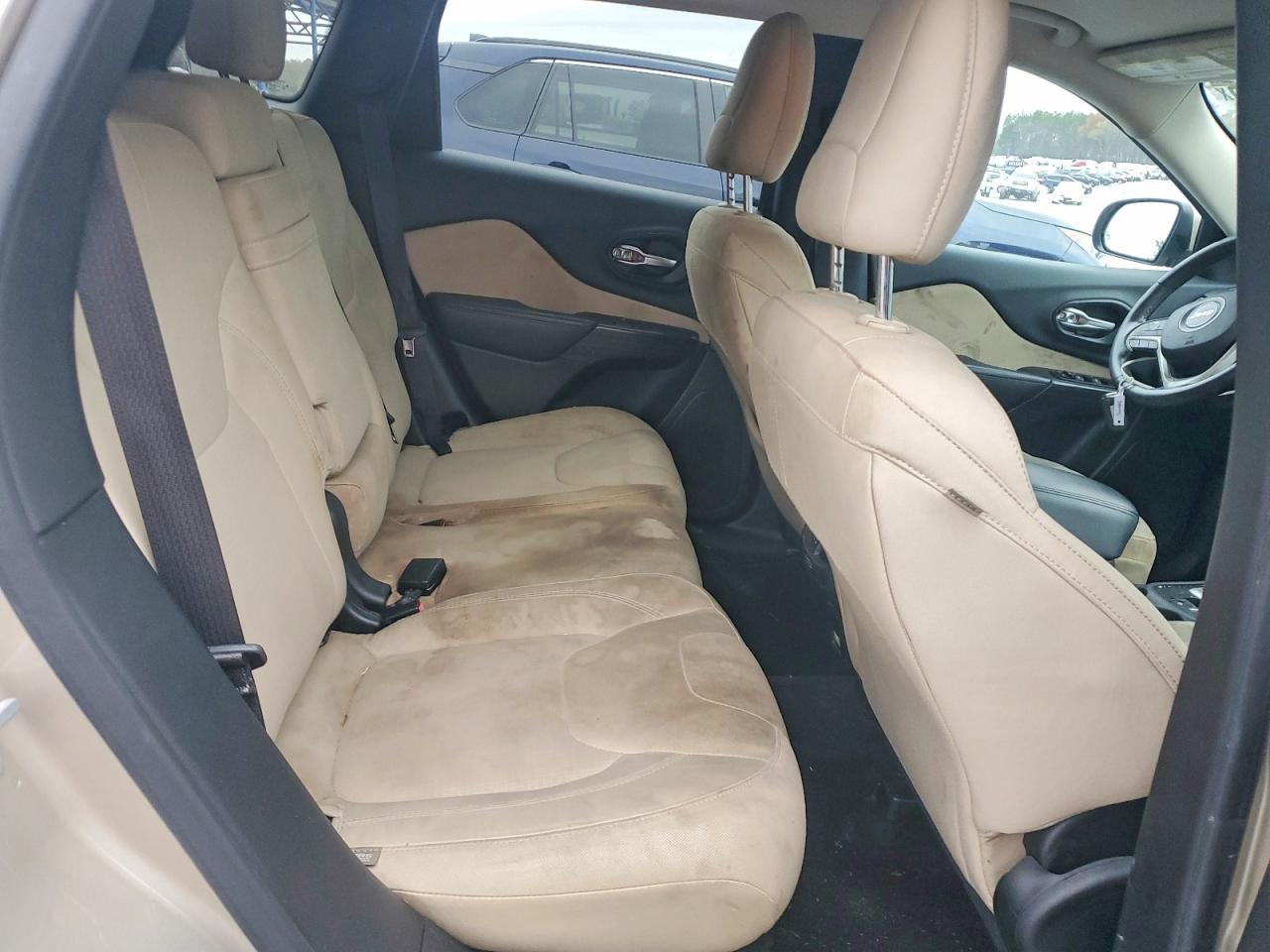 2015 JEEP CHEROKEE LATITUDE photo 10