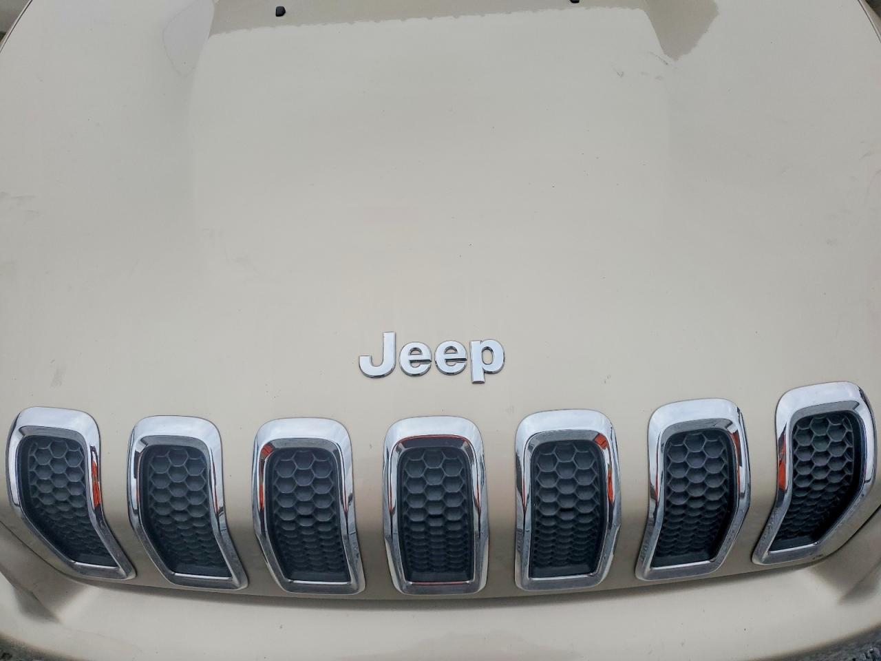 2015 JEEP CHEROKEE LATITUDE photo 11