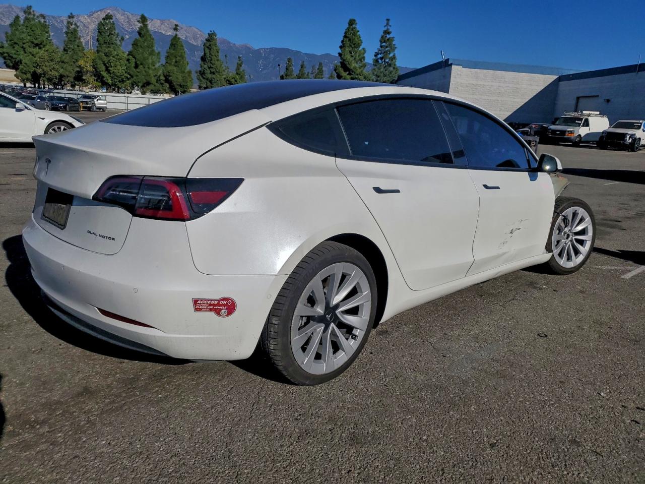 2022 TESLA MODEL 3 photo 3