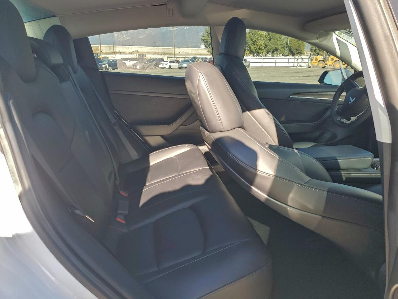 2022 TESLA MODEL 3 photo 10