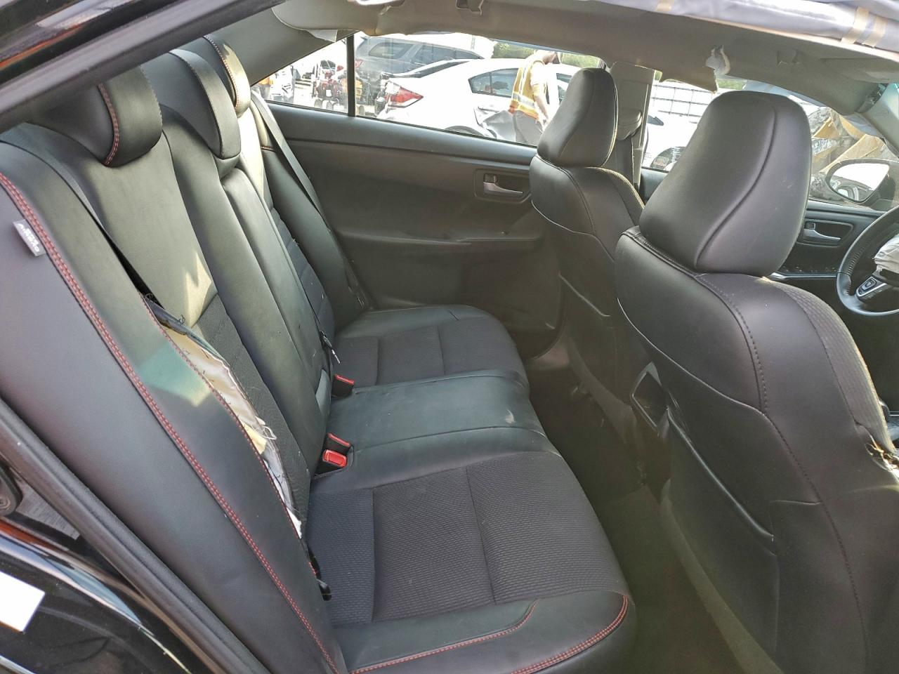 2017 TOYOTA CAMRY LE photo 10