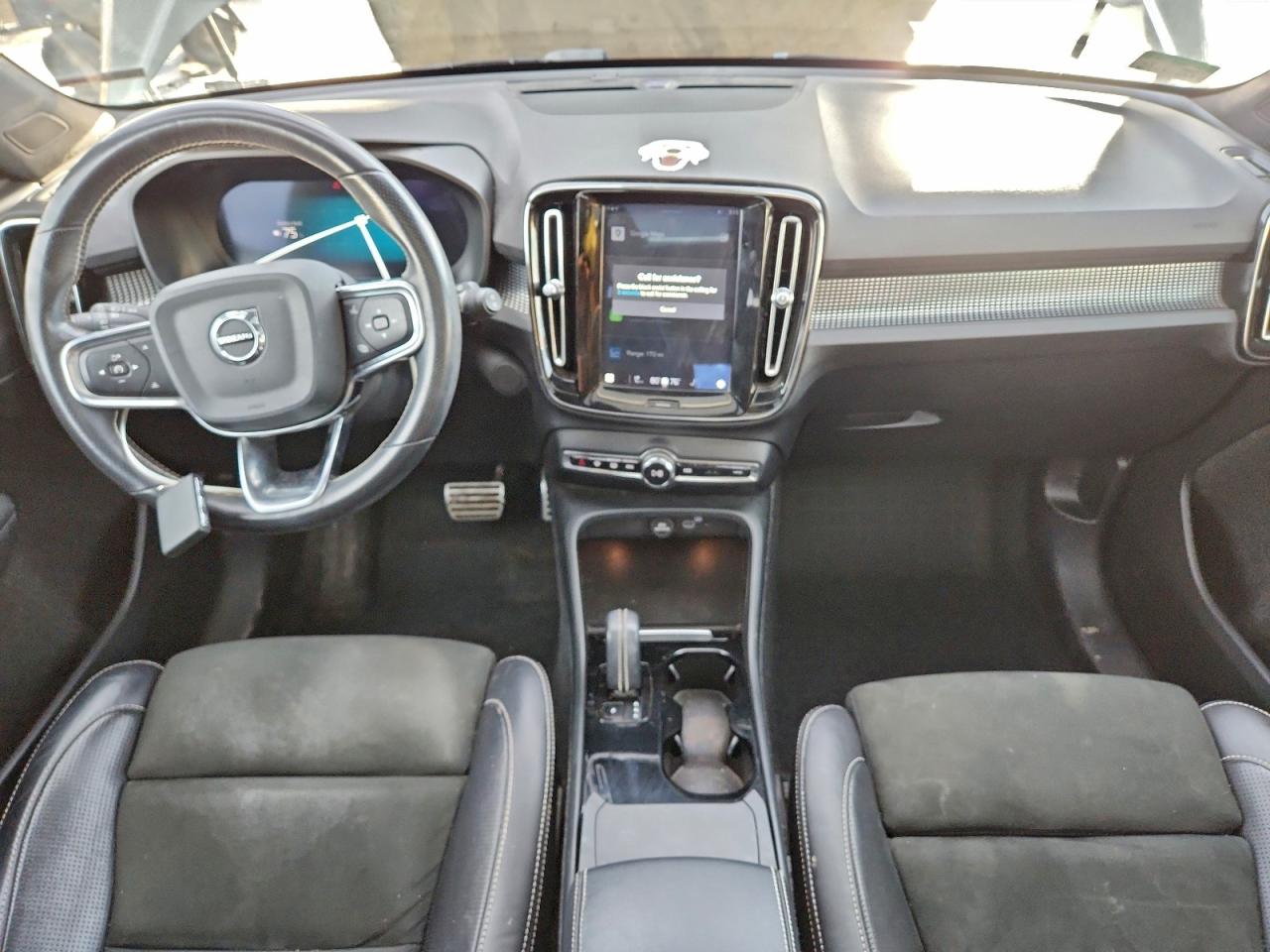 2021 VOLVO XC40 RECHARGE photo 15