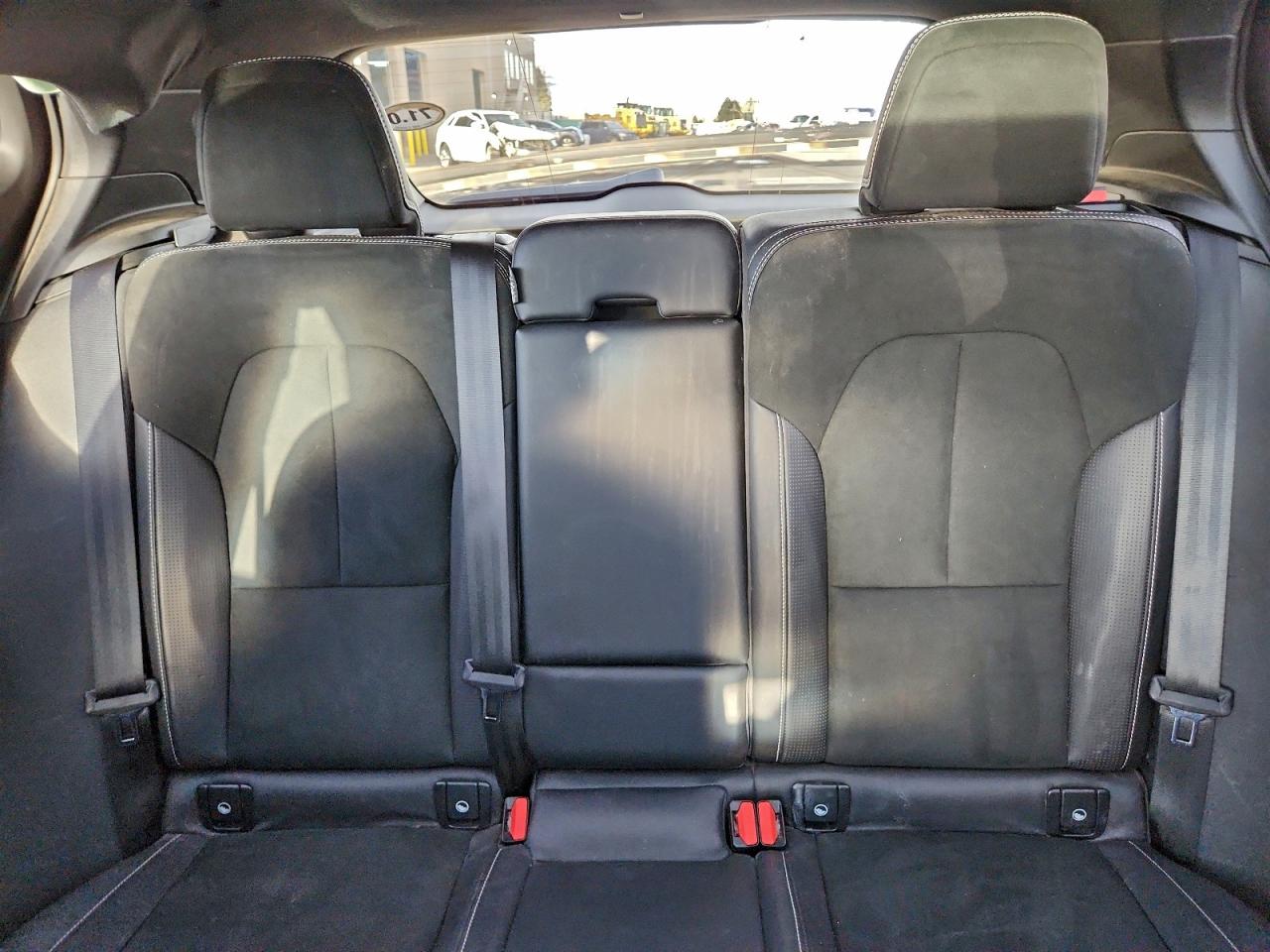 2021 VOLVO XC40 RECHARGE photo 19
