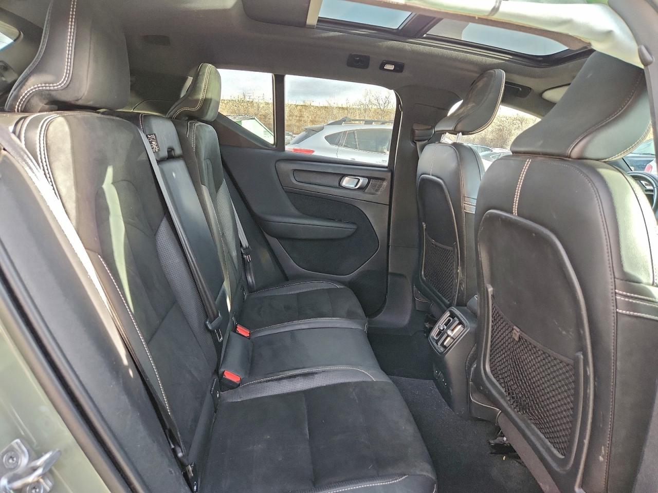 2021 VOLVO XC40 RECHARGE photo 21