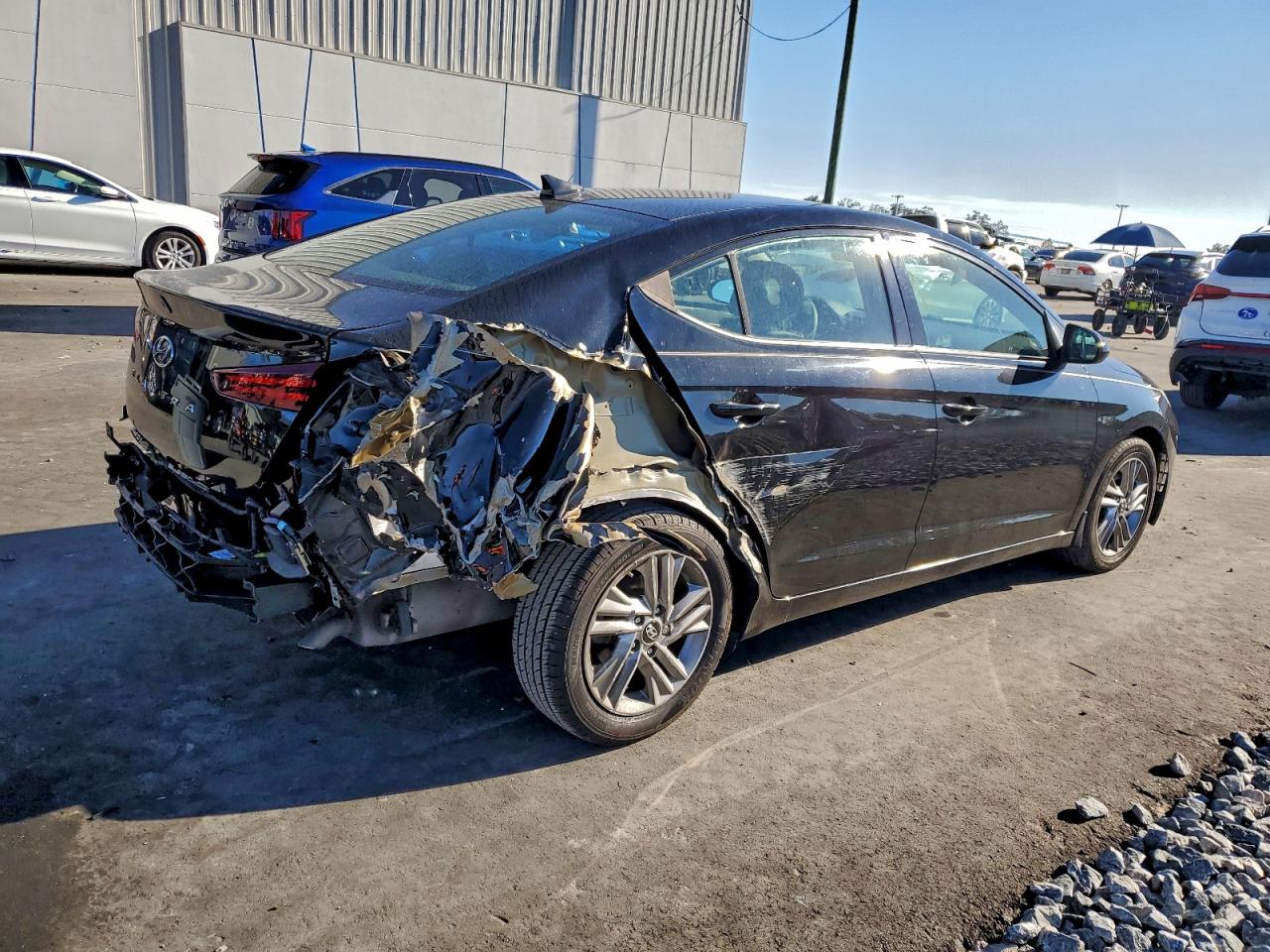 2019 HYUNDAI ELANTRA SEL photo 3