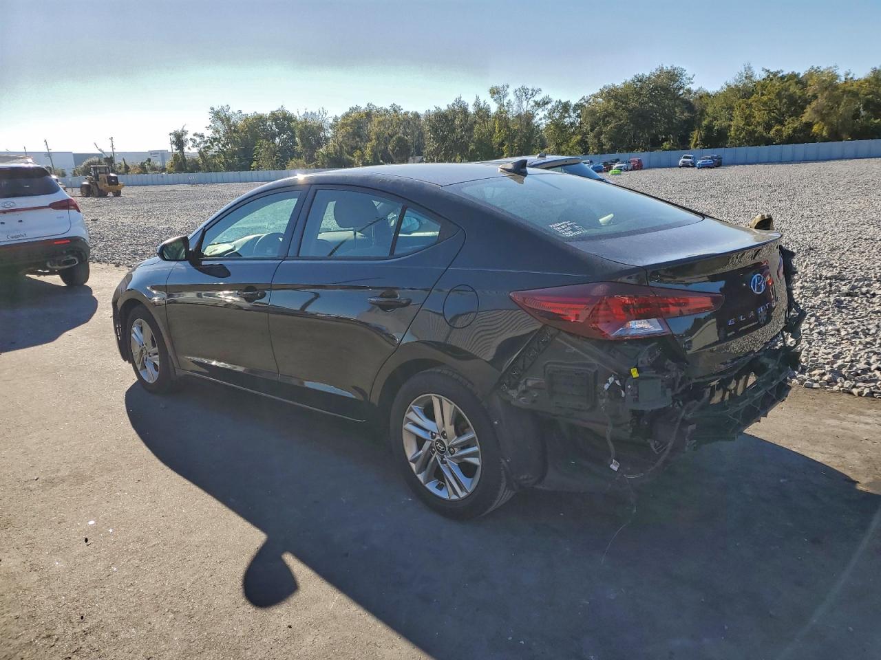 2019 HYUNDAI ELANTRA SEL photo 2