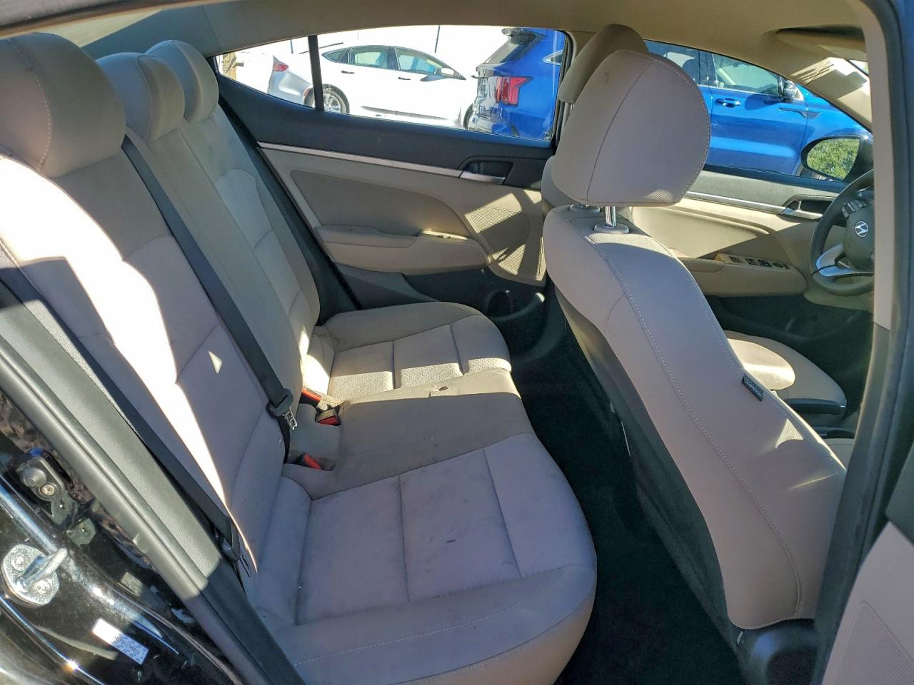2019 HYUNDAI ELANTRA SEL photo 10
