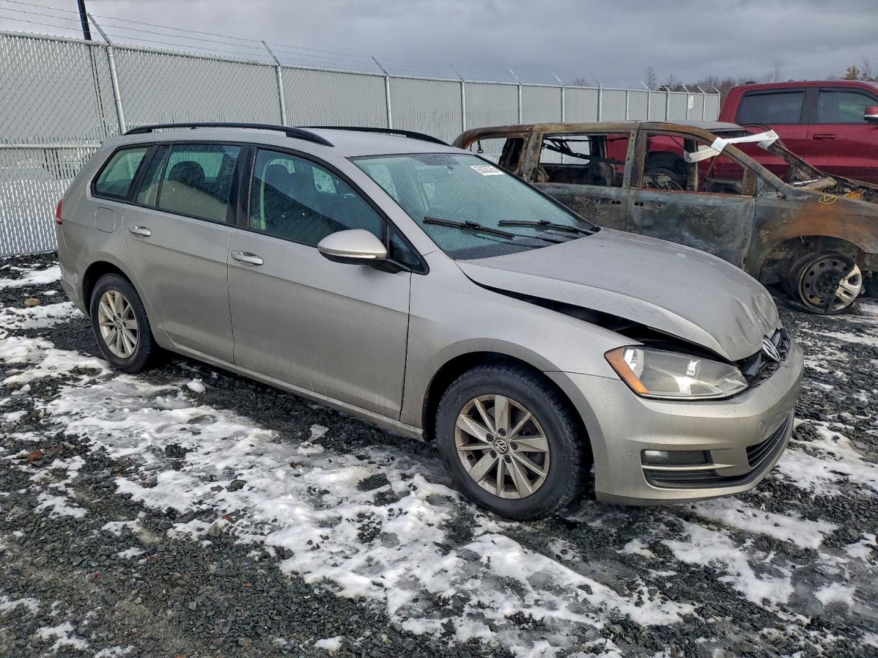 2015 VOLKSWAGEN GOLF SPORTWAGEN S photo 4