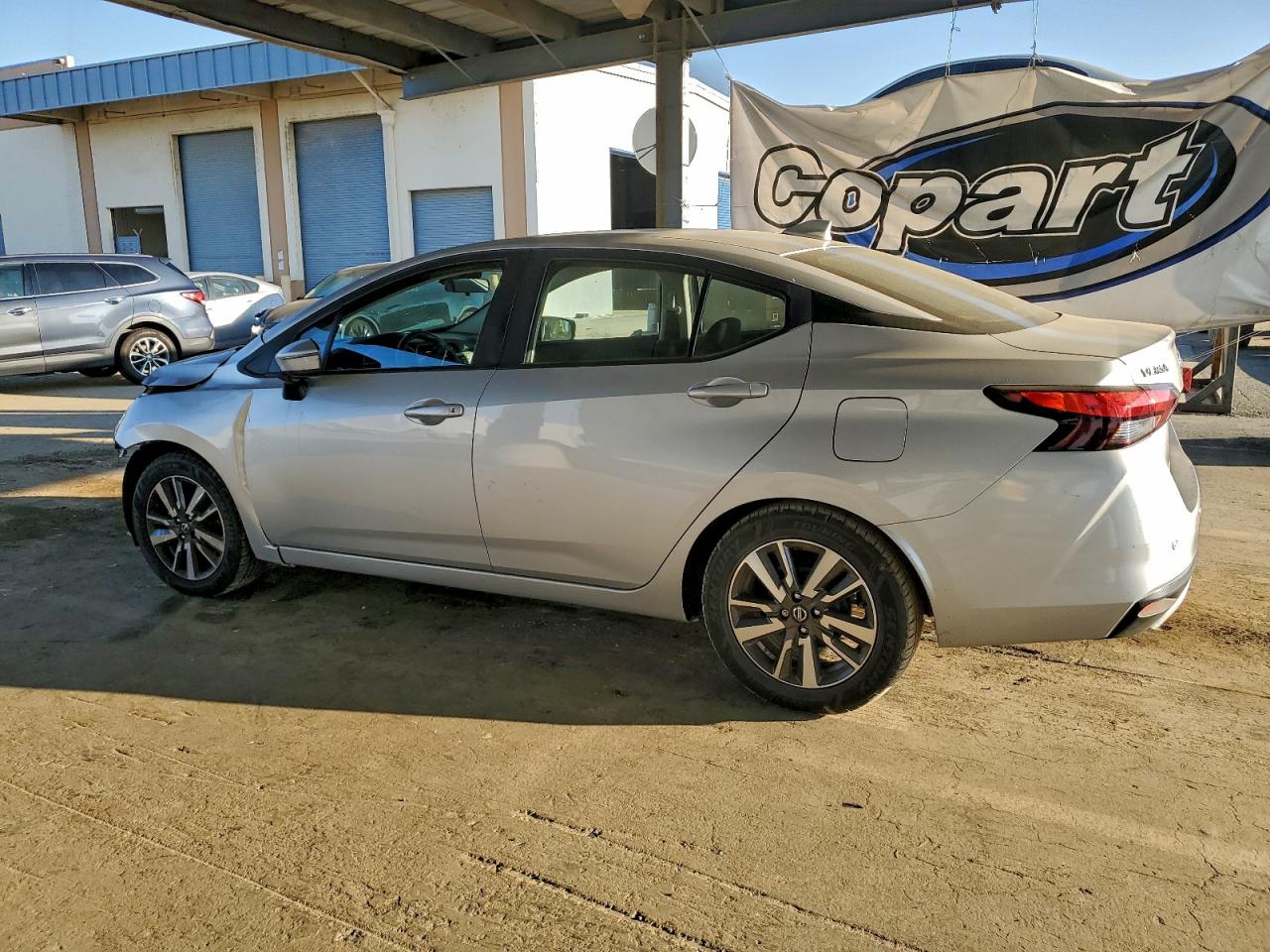 2021 NISSAN VERSA SV photo 2