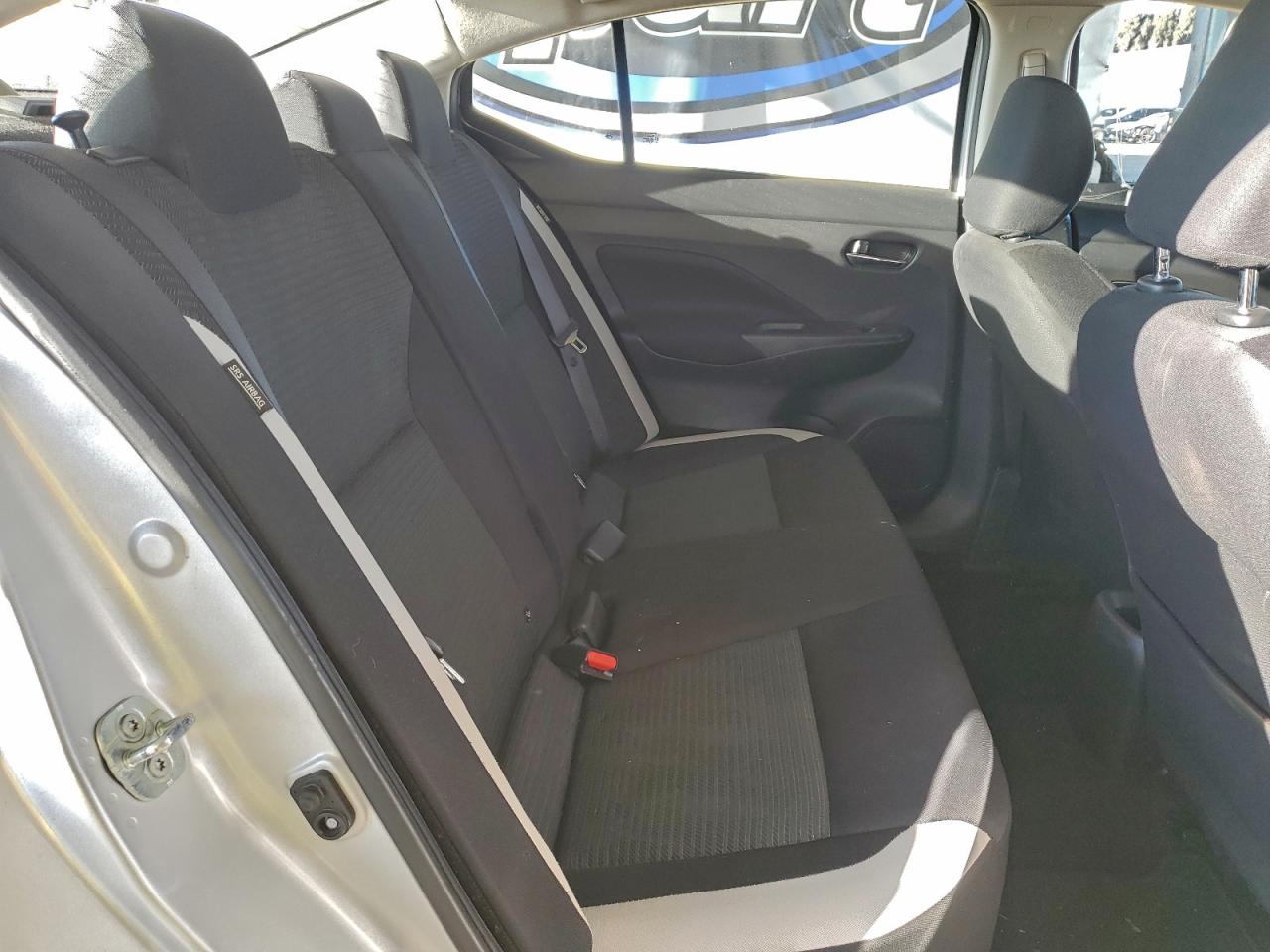 2021 NISSAN VERSA SV photo 10