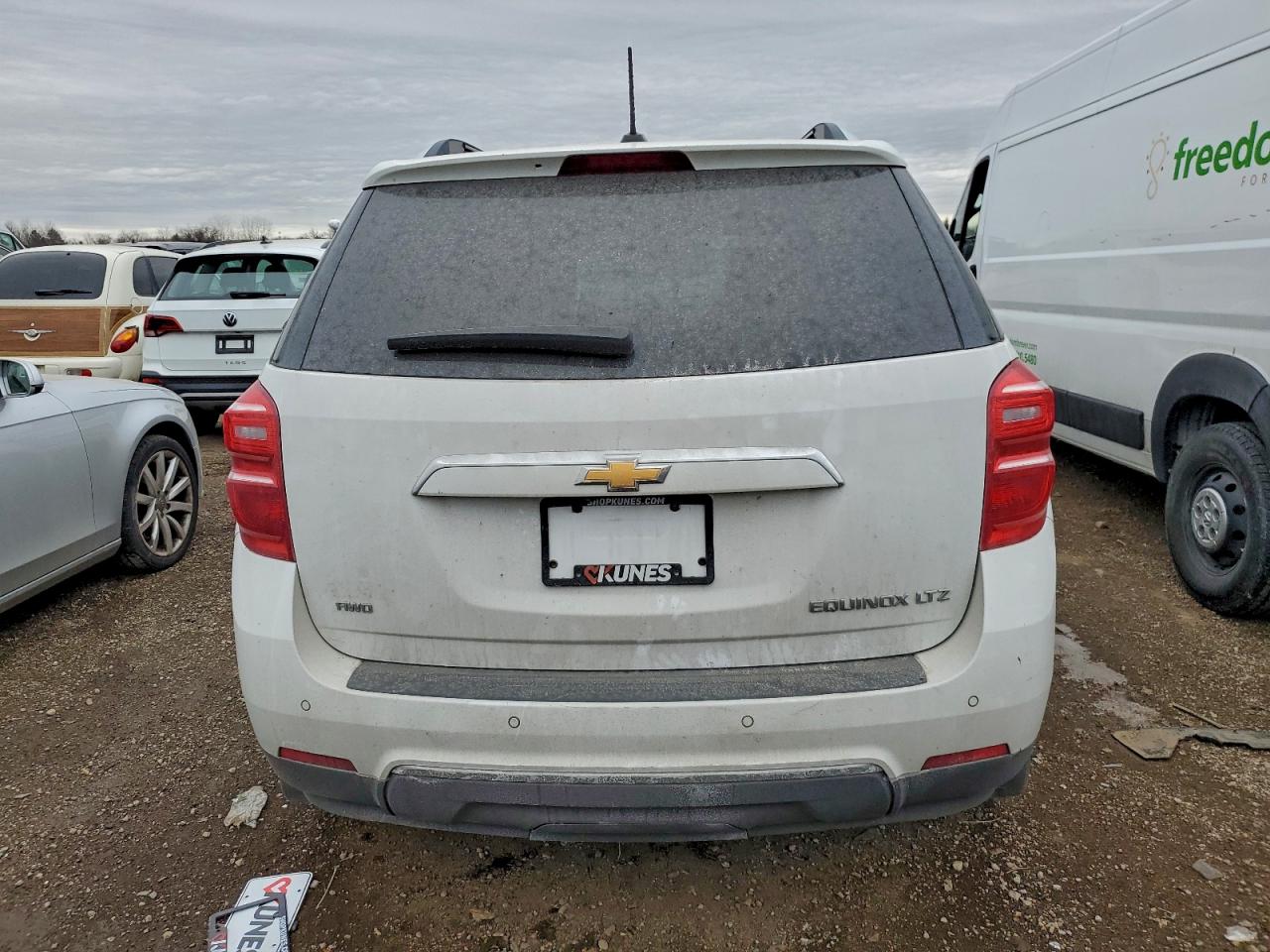 2016 CHEVROLET EQUINOX LTZ photo 6