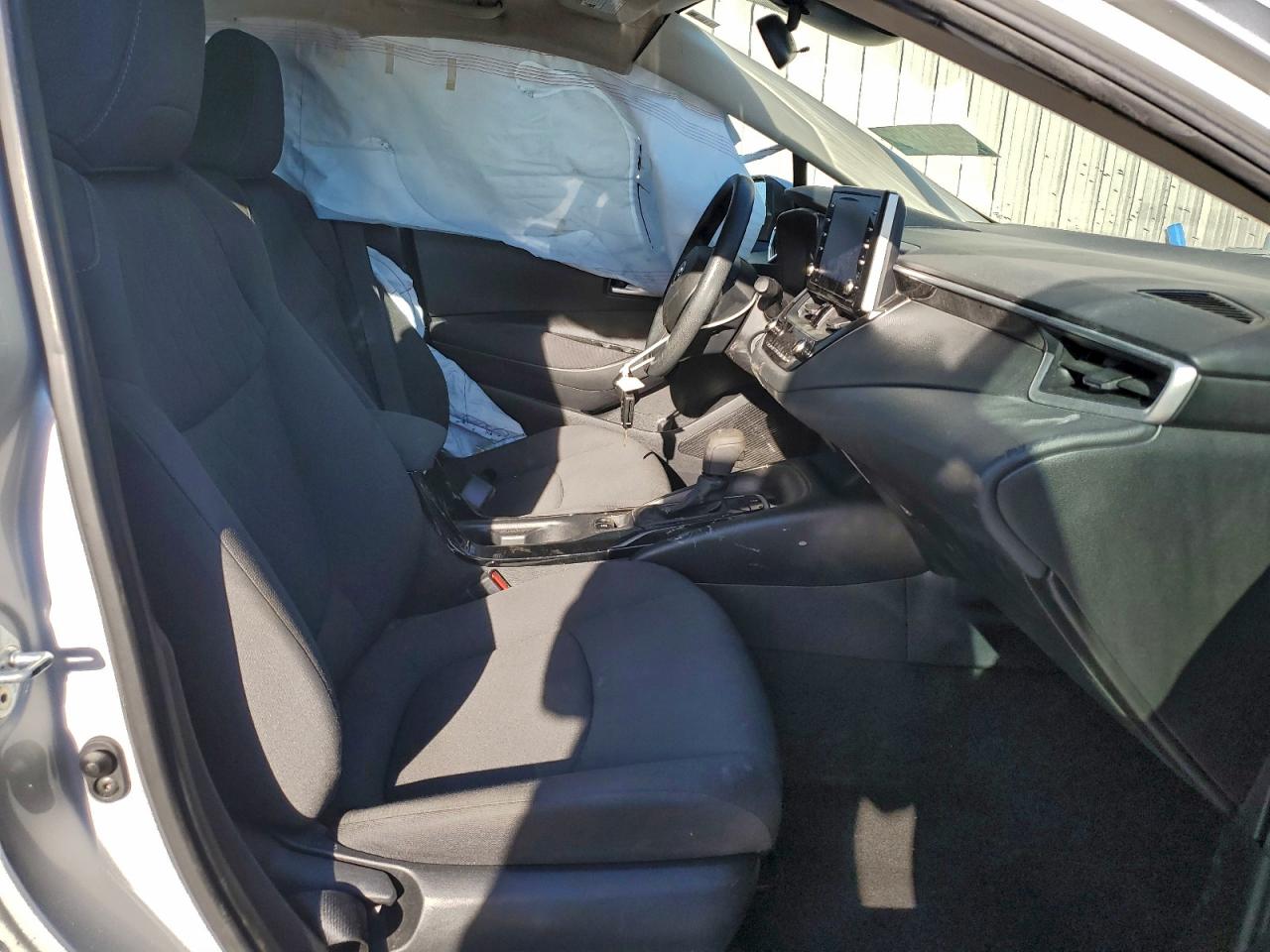 2021 TOYOTA COROLLA LE photo 7