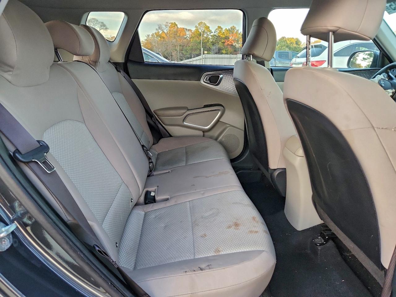 2022 KIA SOUL LX photo 21