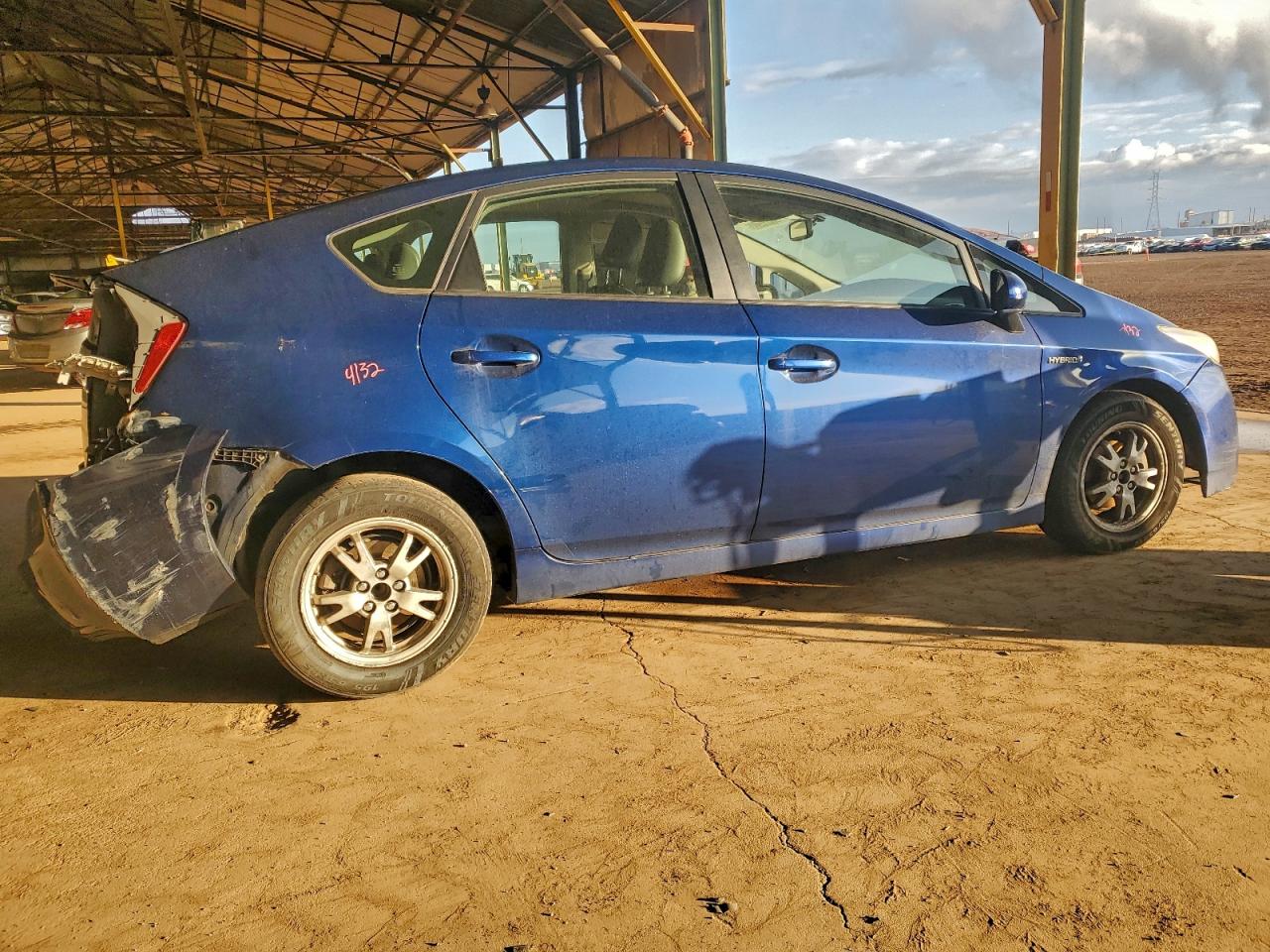2010 TOYOTA PRIUS photo 3