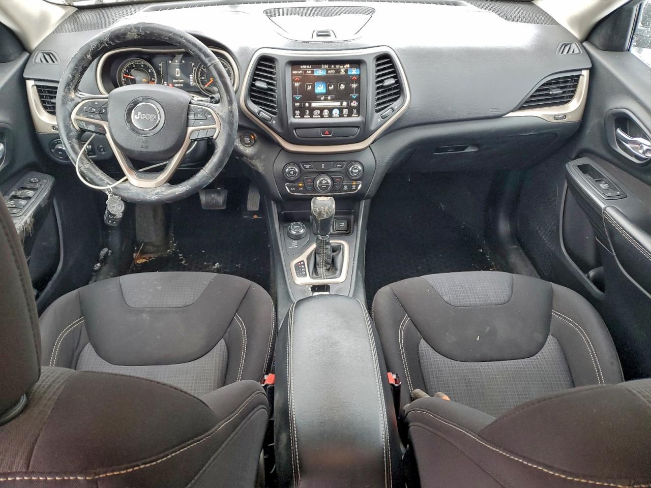 2015 JEEP CHEROKEE LATITUDE photo 8