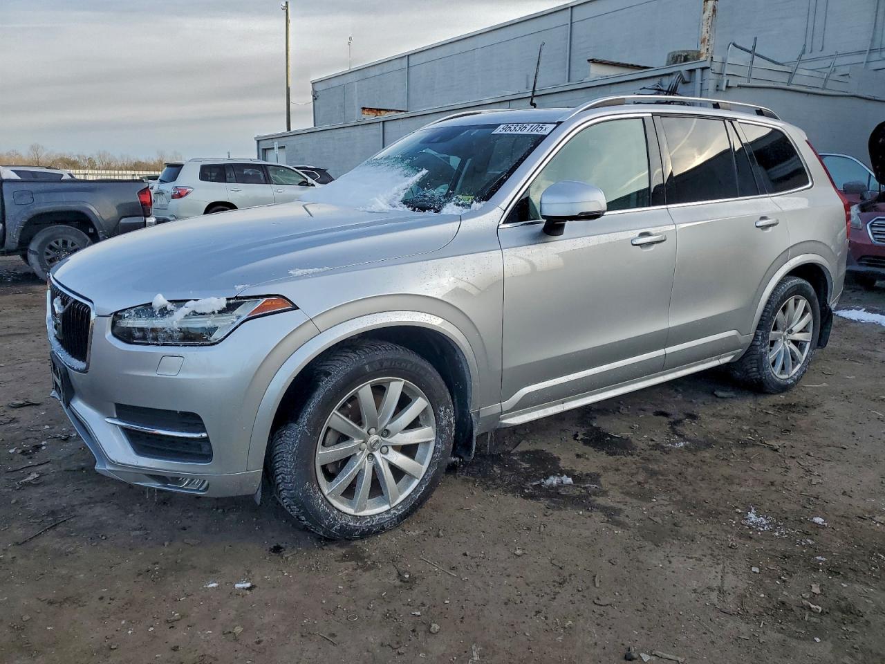 2016 VOLVO XC90