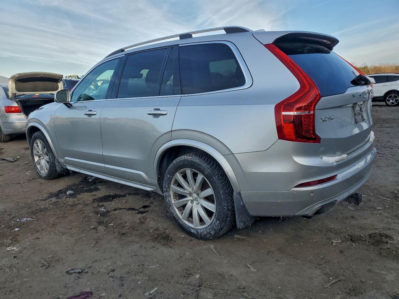 2016 VOLVO XC90 T6 photo 2