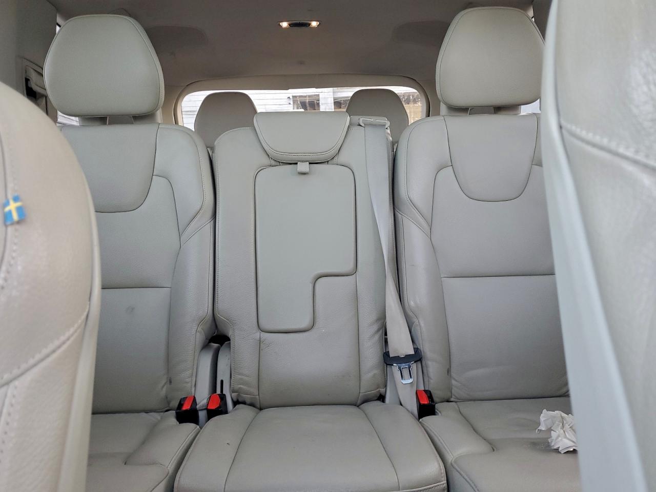 2016 VOLVO XC90 T6 photo 10