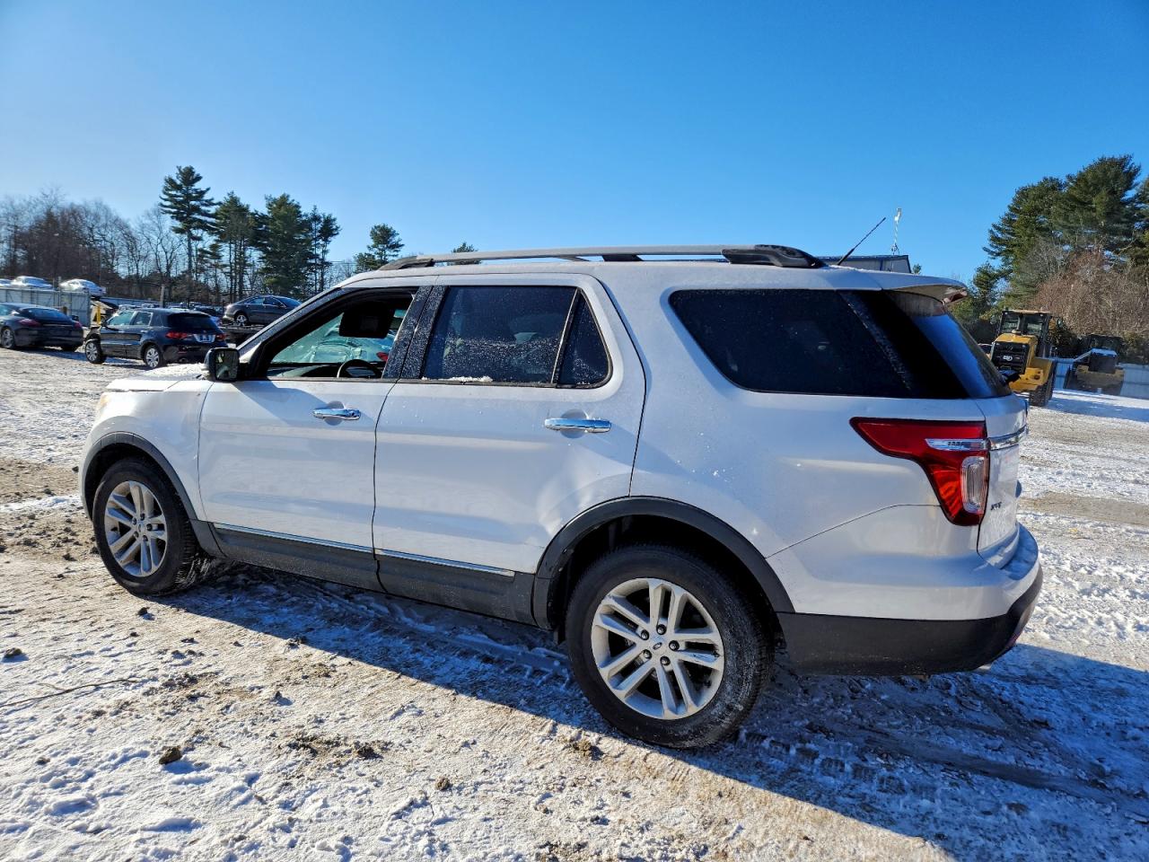 2013 FORD EXPLORER XLT photo 2
