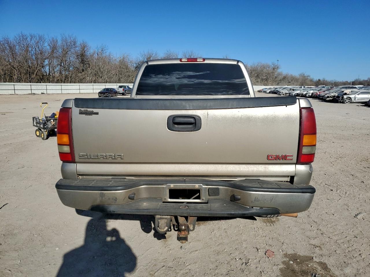 2002 GMC NEW SIERRA C1500 photo 11