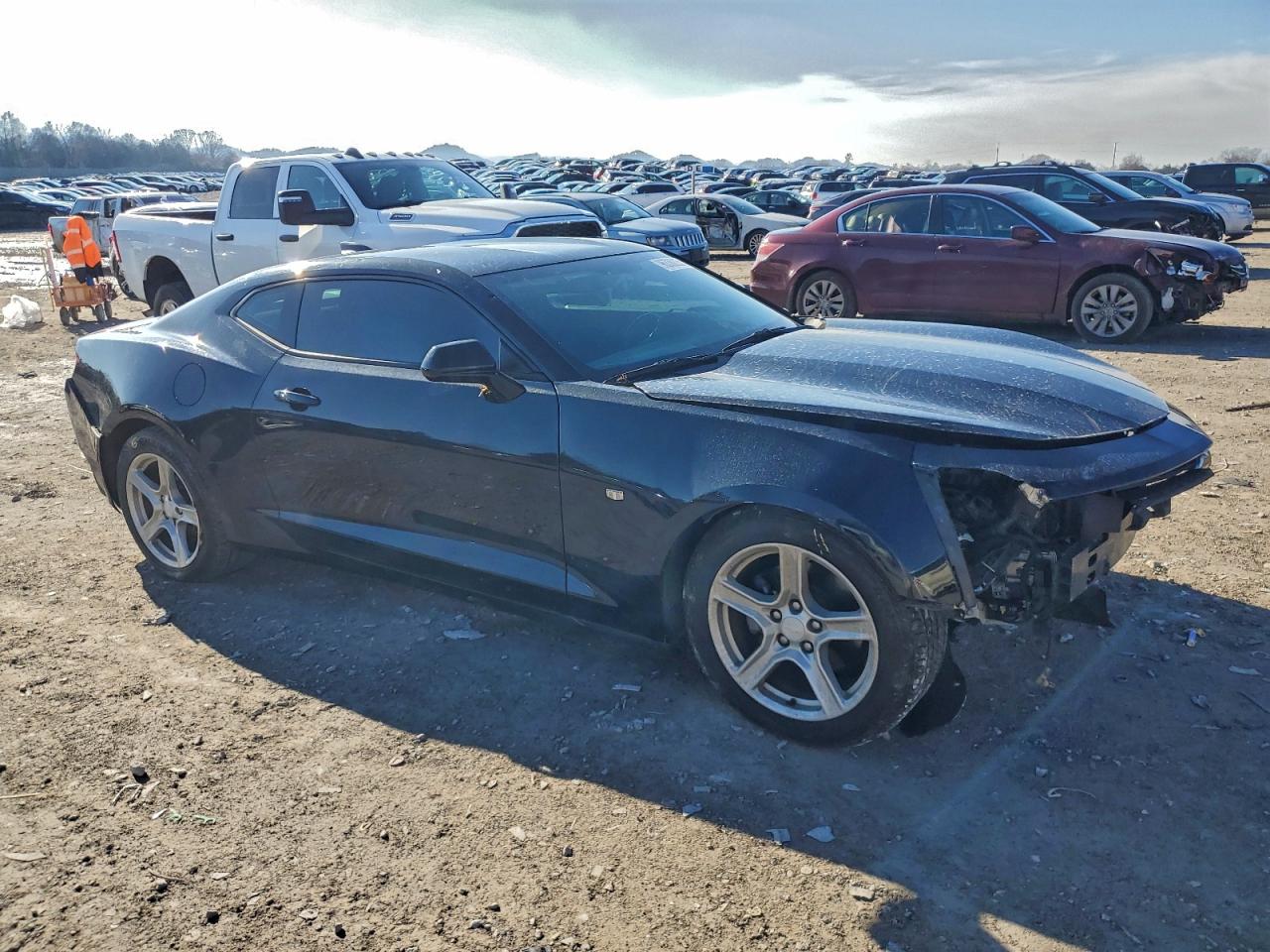 2016 CHEVROLET CAMARO LT photo 4