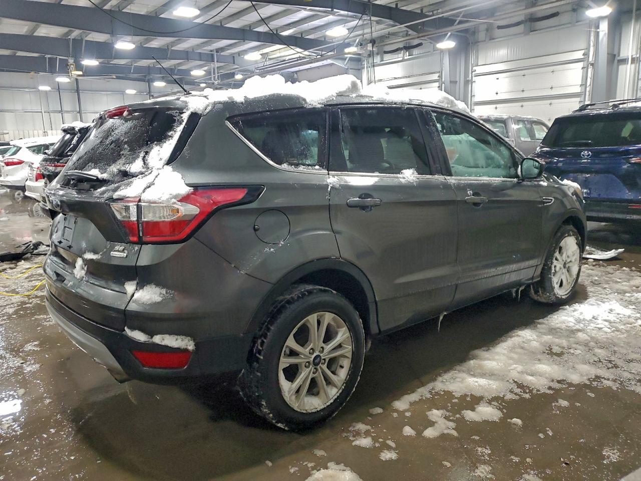 2017 FORD ESCAPE SE photo 5