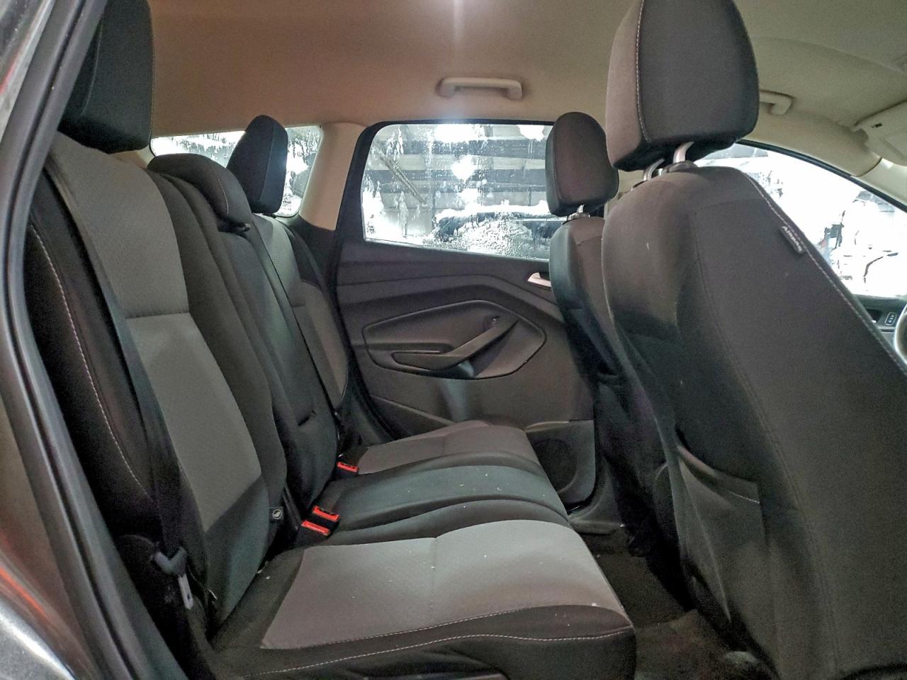 2017 FORD ESCAPE SE photo 21