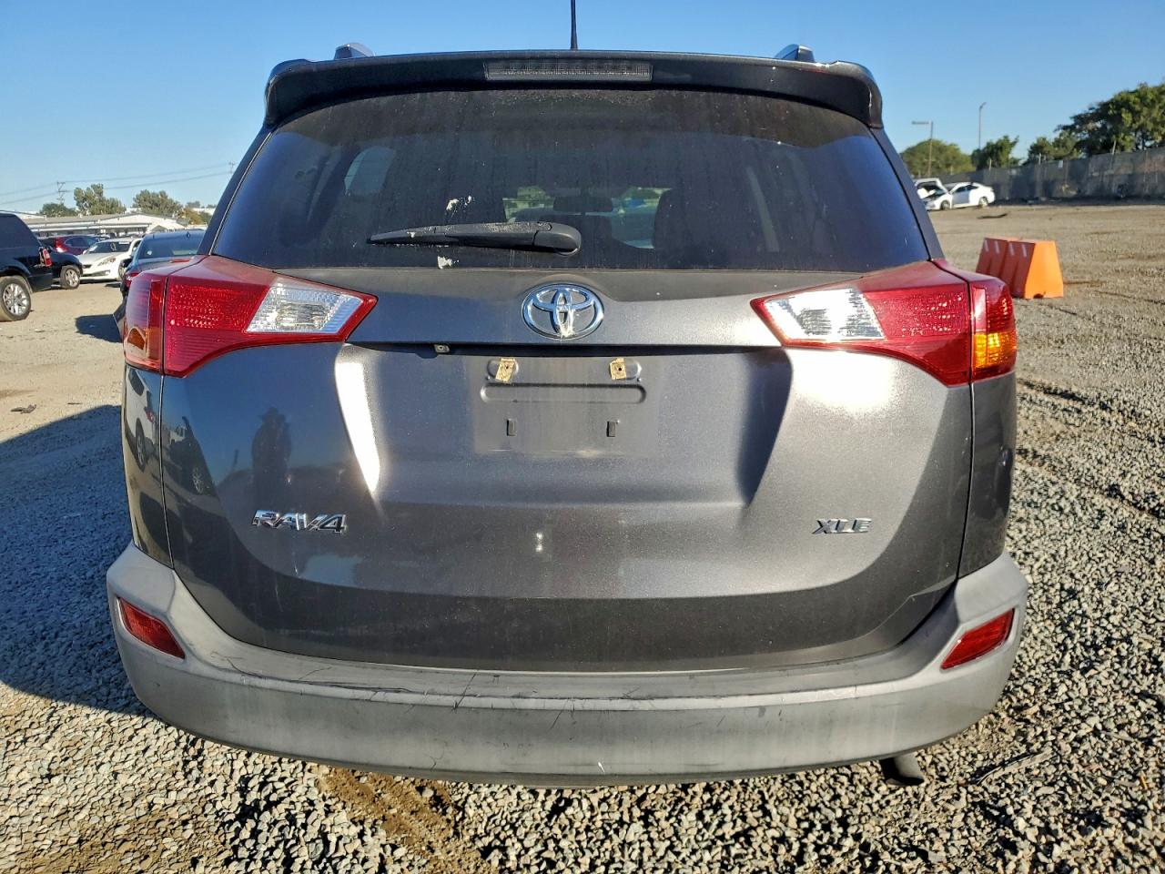 2014 TOYOTA RAV4 XLE photo 6