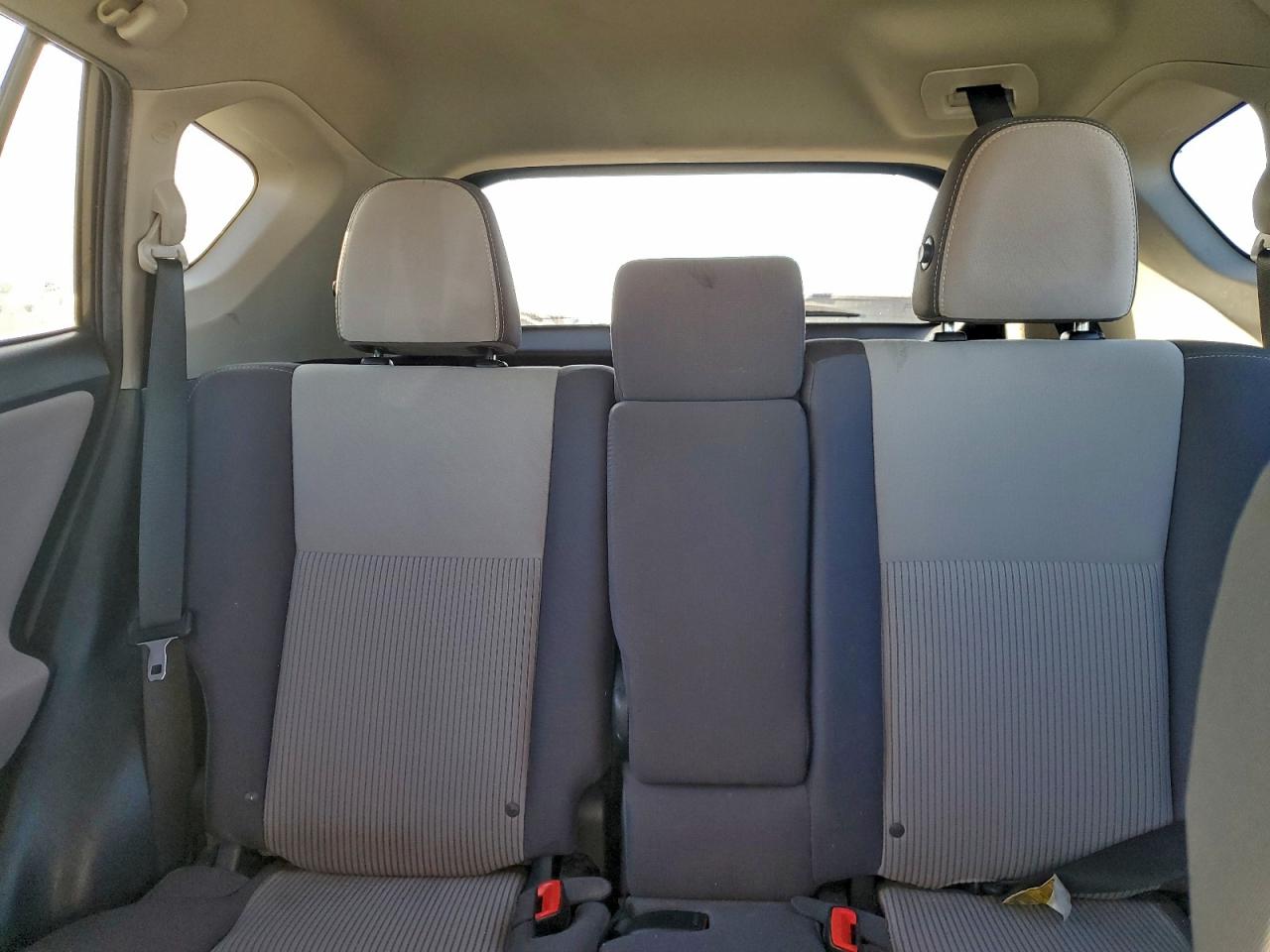 2014 TOYOTA RAV4 XLE photo 10
