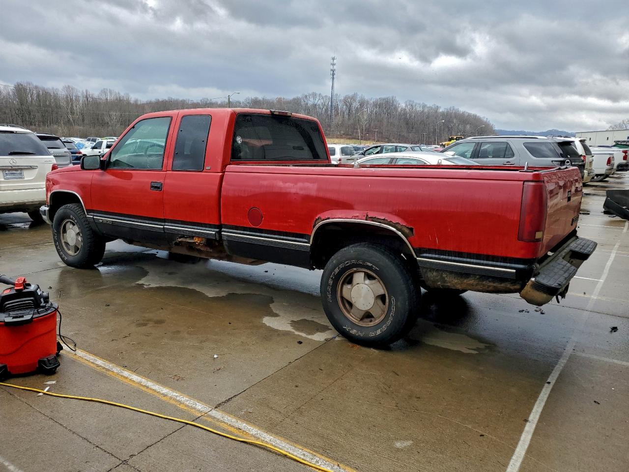 1998 CHEVROLET GMT-400 K1500 photo 2