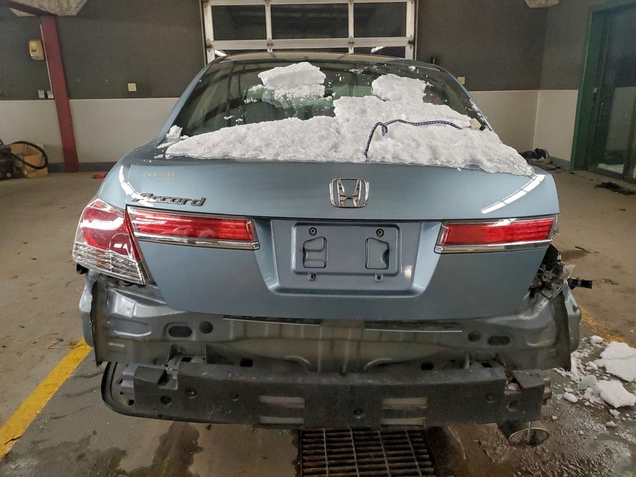 2012 HONDA ACCORD LX photo 6