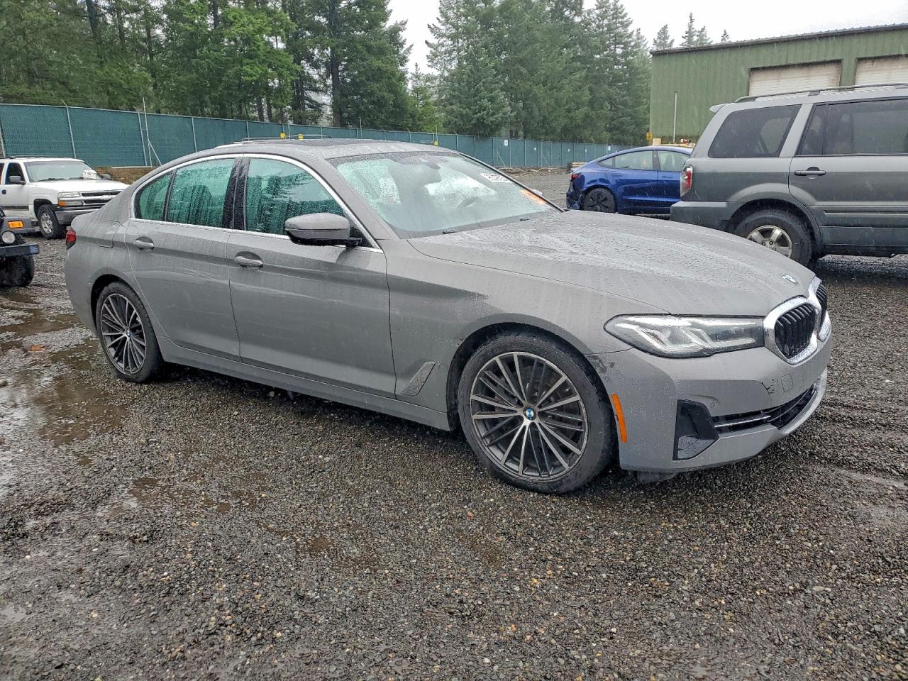 2021 BMW 530 XI photo 4