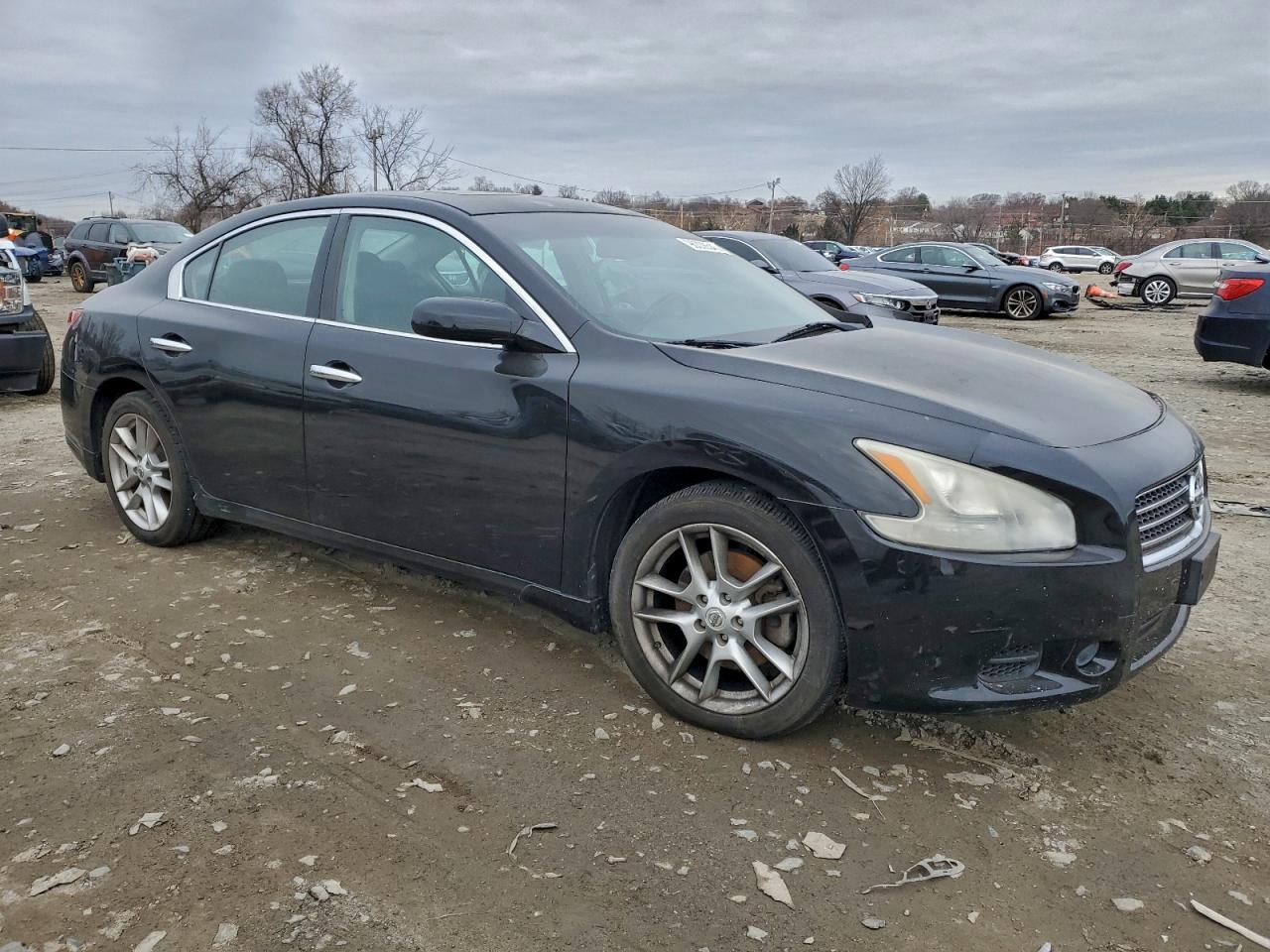 2010 NISSAN MAXIMA S photo 4