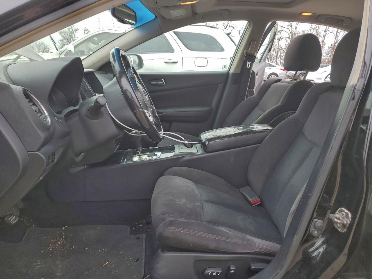 2010 NISSAN MAXIMA S photo 7