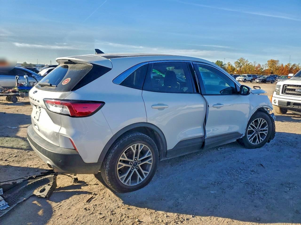 2022 FORD ESCAPE SEL photo 5