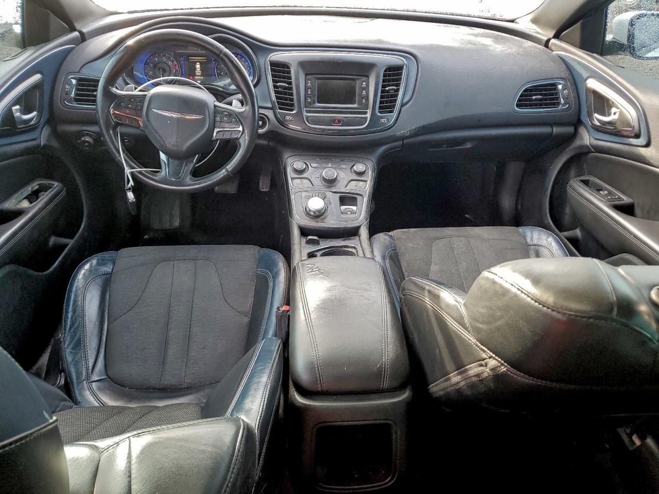 2015 CHRYSLER 200 S photo 8