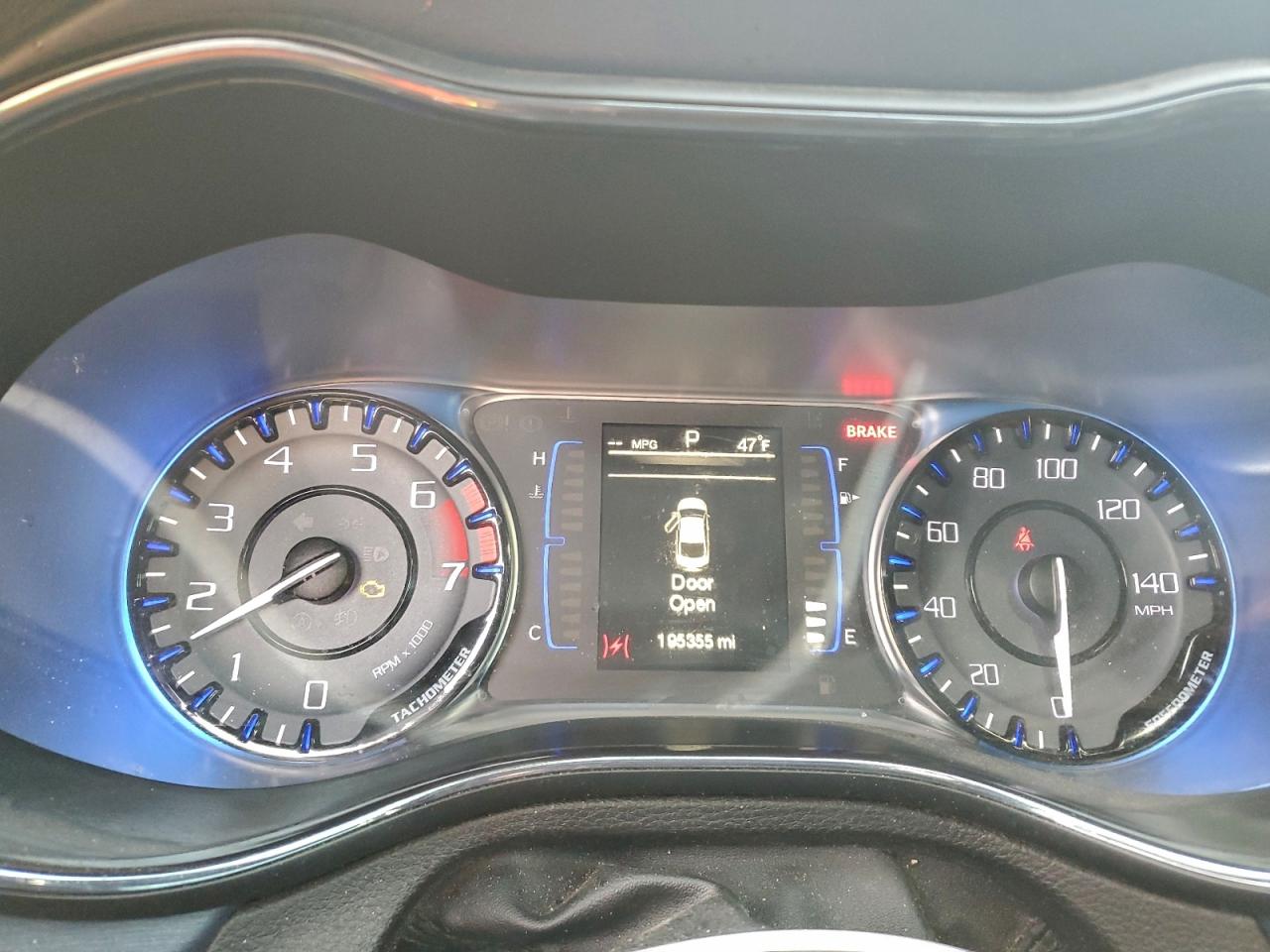 2015 CHRYSLER 200 S photo 9