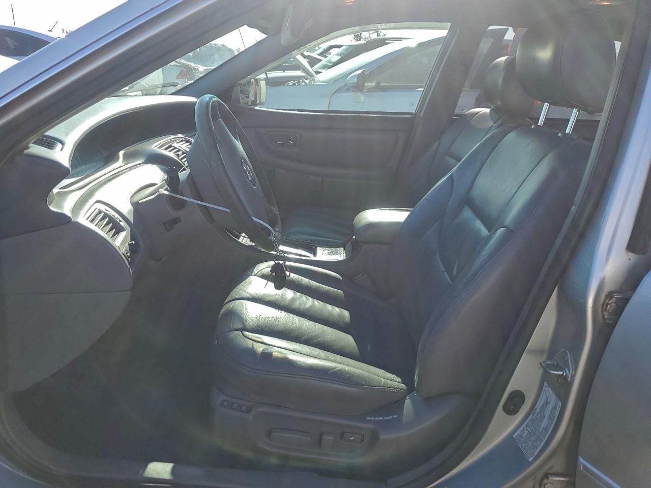 2002 TOYOTA AVALON XL photo 7