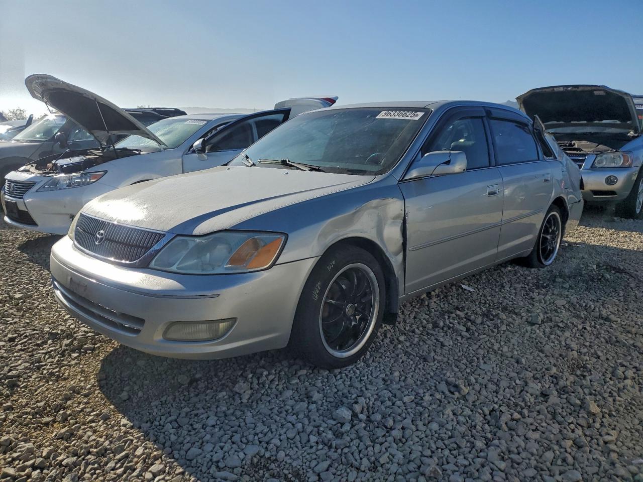 2002 TOYOTA AVALON