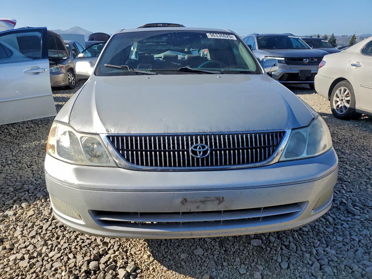 2002 TOYOTA AVALON XL photo 5